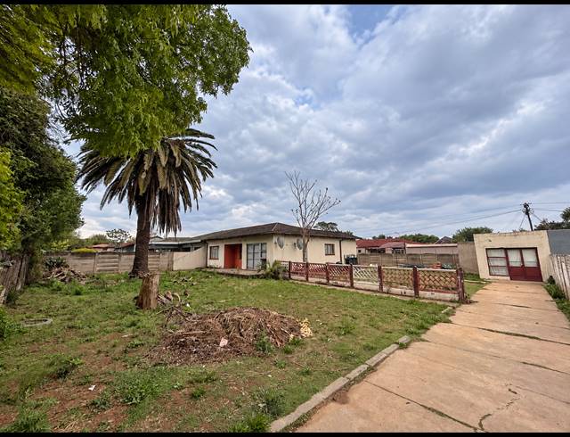 5 BEDROOM HOUSE FOR SALE IN VANDERBIJLPARK CW 3
